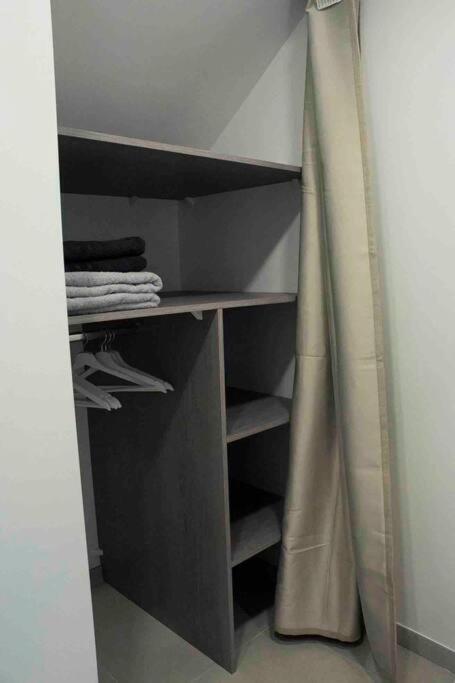 Appartement 5Min Aeroport Cdg Le Mesnil-Amelot Exteriör bild